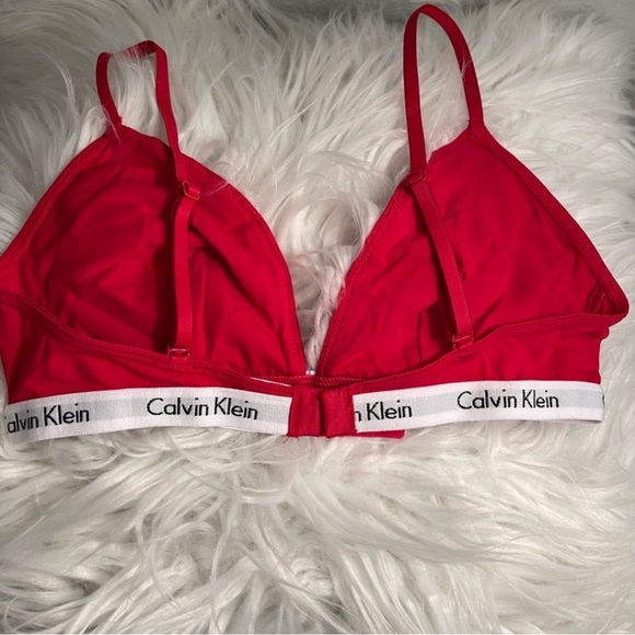 NEW WITH TAG! Calvin Klein Unlined Triangle Bra - Picture 2 of 4